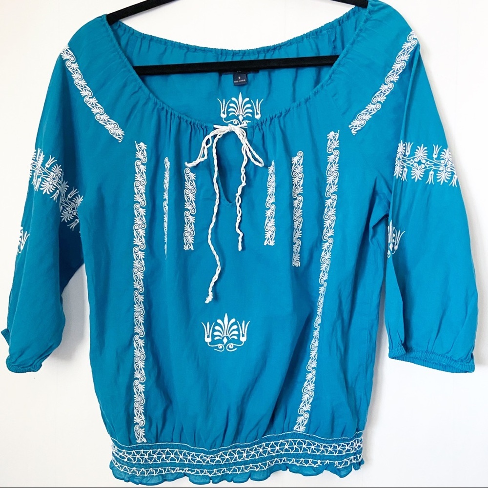 Banana Republic Top Embroidered Boho Peasant Boho smocked Blouse Small